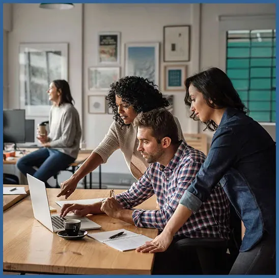 Team Around Computer Adobestock 289923630 Border Crop2